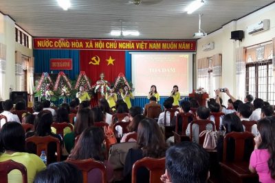 Phòng Giáo dục và Đào tạo thị xã Buôn Hồ tổ chức tọa đàm nhân kỷ niệm 35 năm ngày Nhà giáo Việt Nam (20/11/1982-20/11/2017)